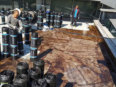 企業(yè)廠房彩鋼瓦屋面漏水的幾大危害，你了解多少?